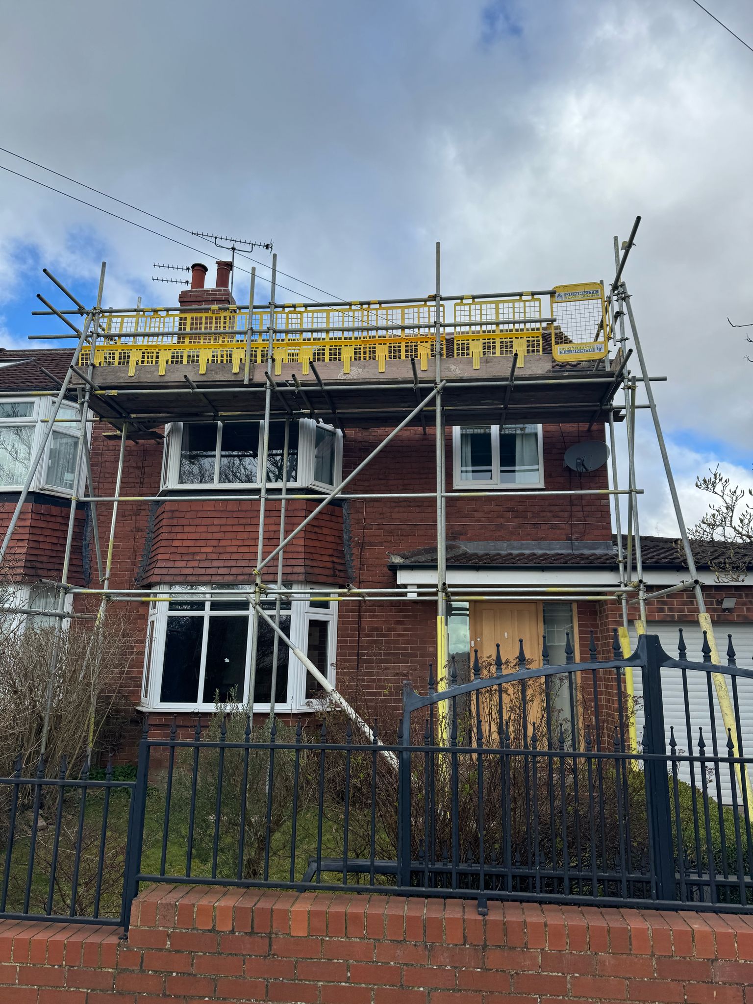 Semi-detached · Leeds