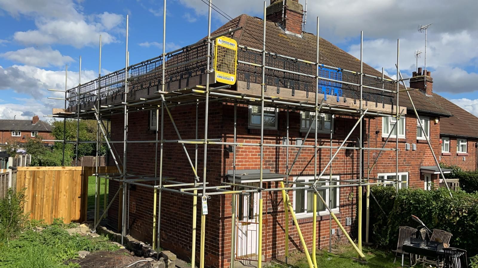 Full wrap · Semi-detached · Leeds